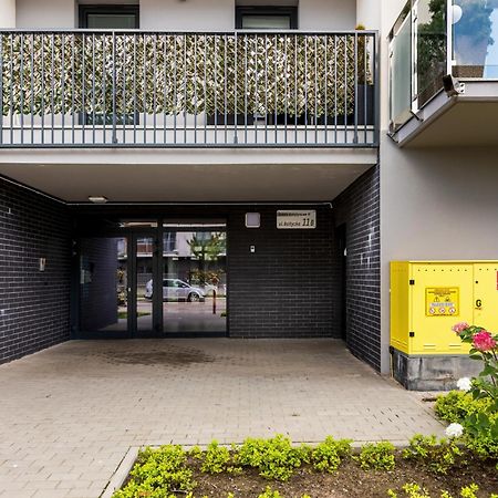 Color Apartments Apartament Black & White Kołobrzeg Exterior foto