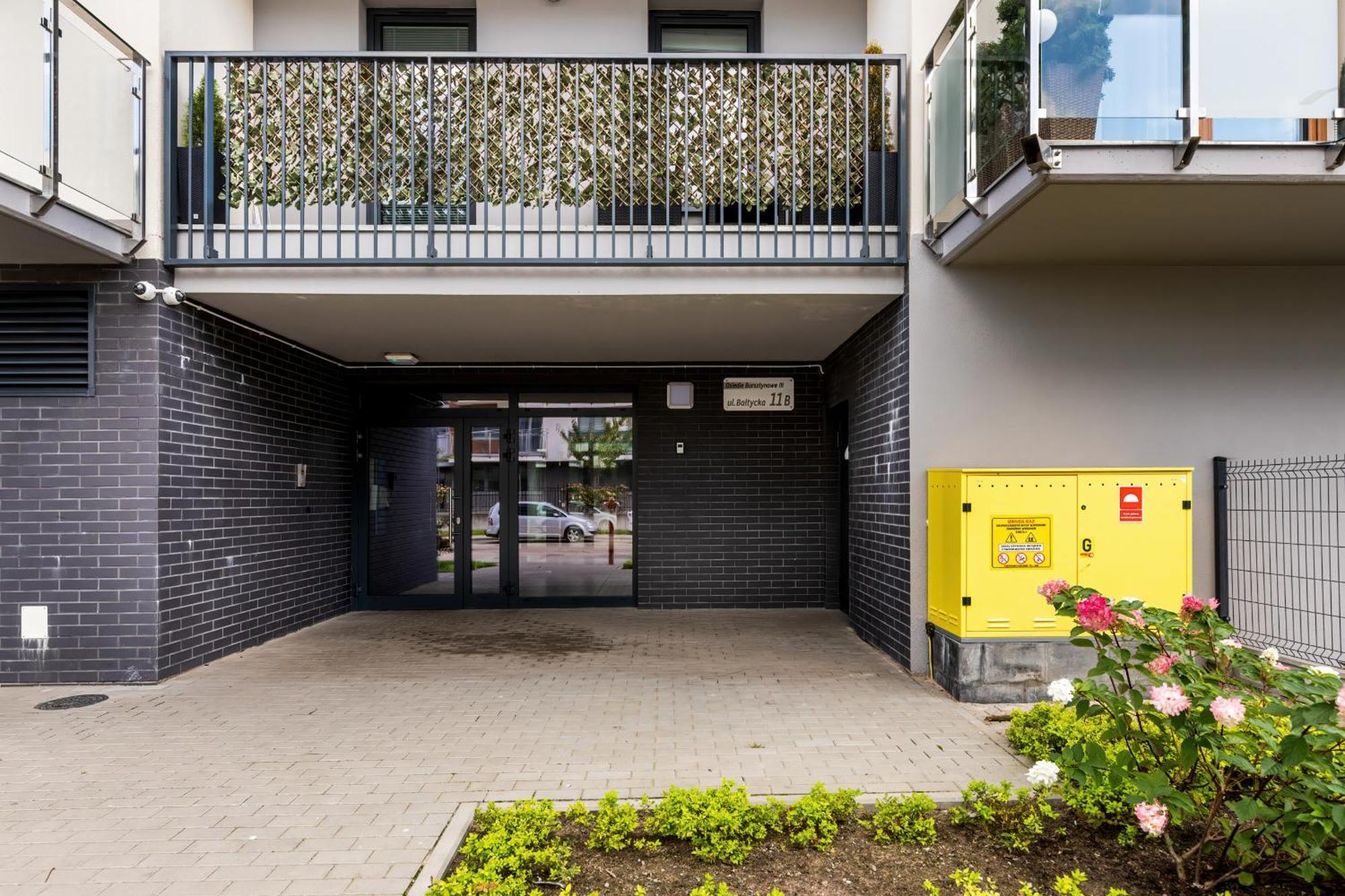 Color Apartments Apartament Black & White Kołobrzeg Exterior foto